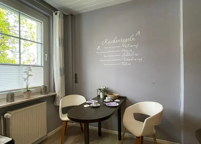 Sweetdreams - Stadtvilla Von 1936 - Bis 8 Pers - 150qm - 5 Schlafzimmer - 2 Baeder - Hunde Willkommen Nyaraló *
