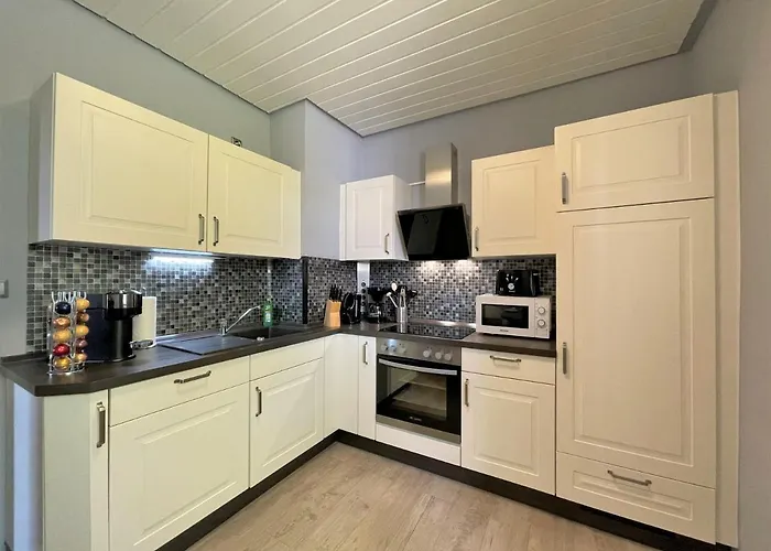 Sweetdreams - Stadtvilla Von 1936 - Bis 8 Pers - 150qm - 5 Schlafzimmer - 2 Baeder - Hunde Willkommen