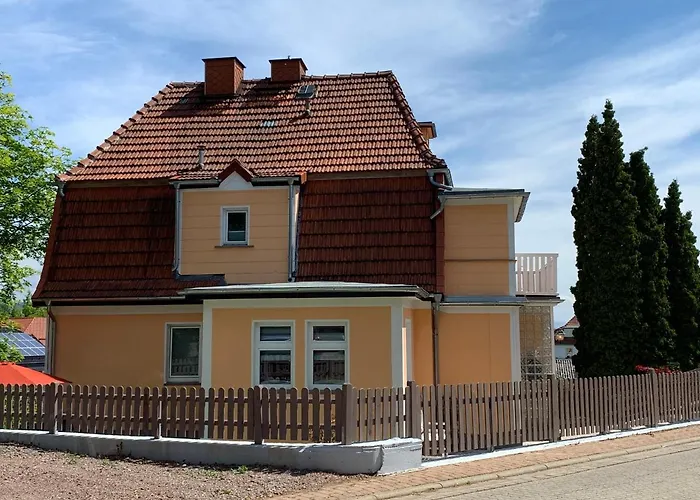 Nyaraló Sweetdreams - Stadtvilla Von 1936 - Bis 8 Pers - 150qm - 5 Schlafzimmer - 2 Baeder - Hunde Willkommen *